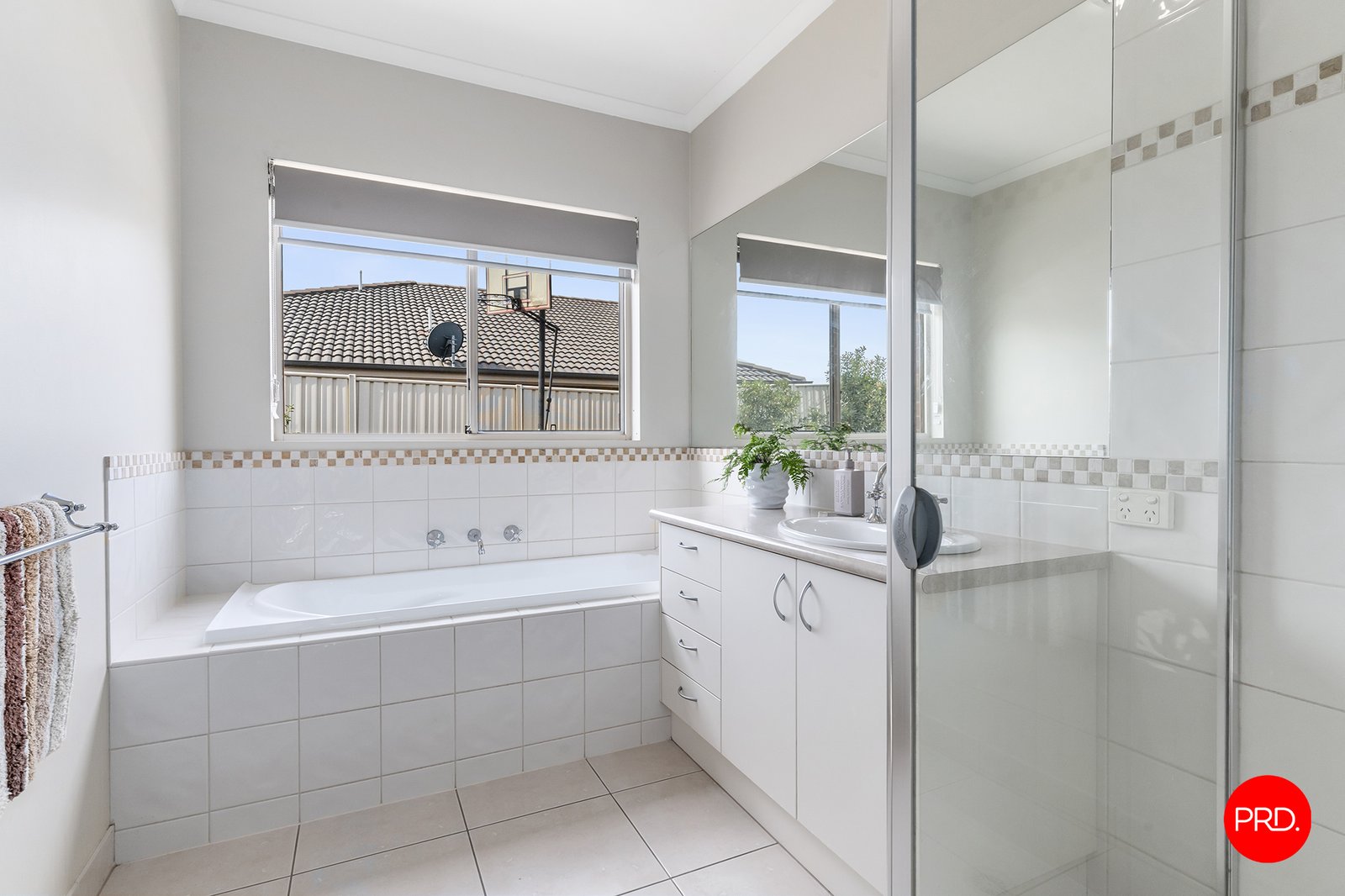 40 Arthurs Crescent STRATHFIELDSAYE 13