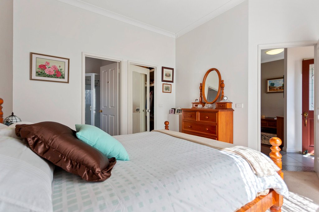 40 Averys Road EAGLEHAWK 3