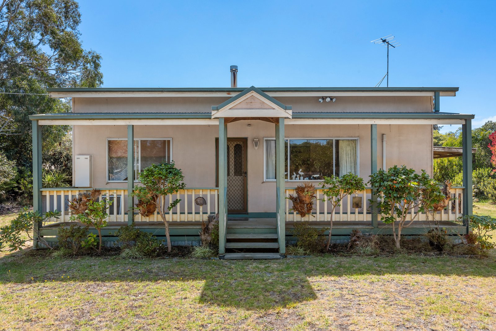 Real Estate and Property in 40 Beach Road, St Leonards, VIC