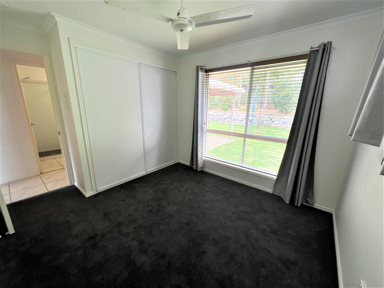 40 Beltana Drive BOYNE ISLAND 9