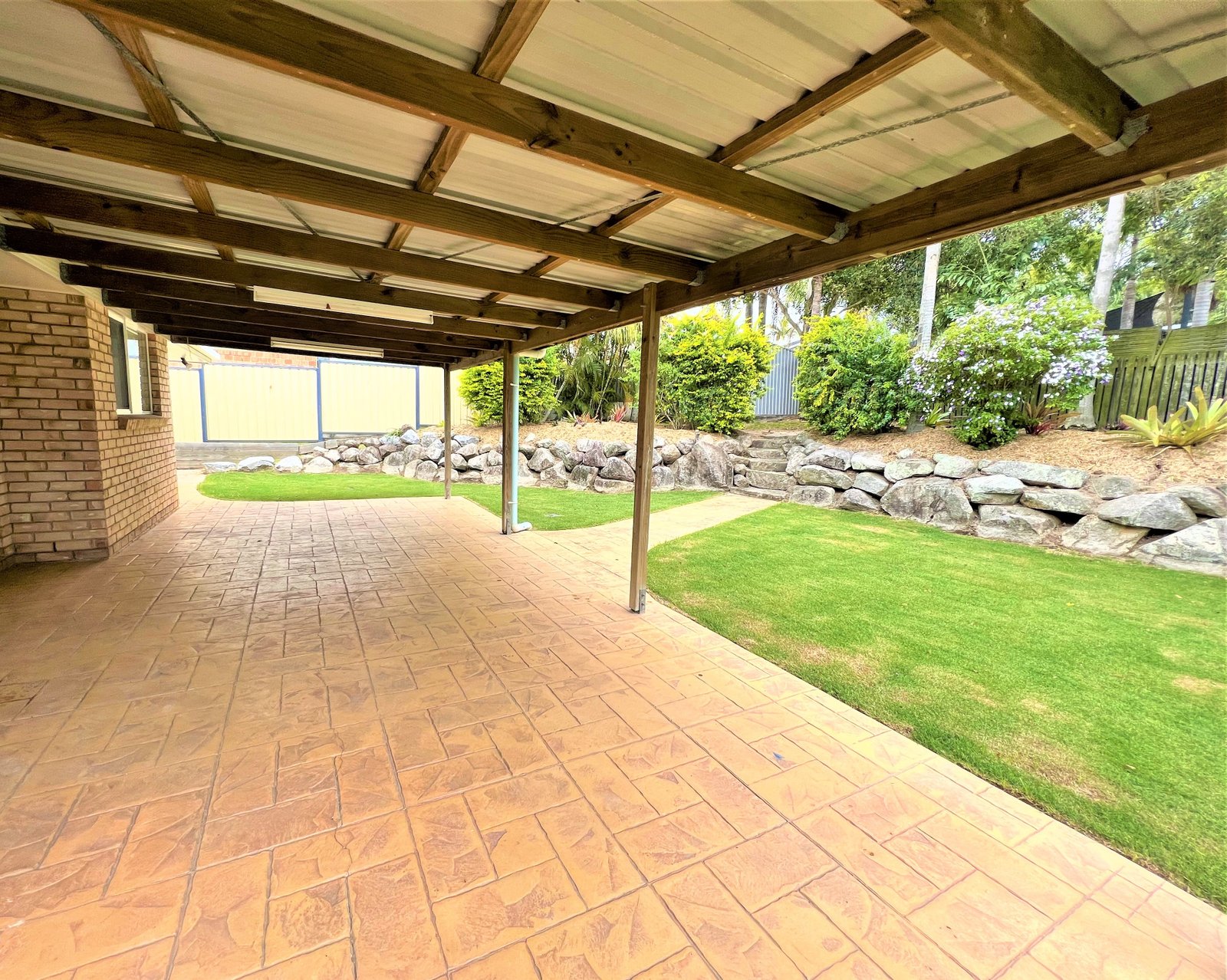 40 Beltana Drive BOYNE ISLAND 11