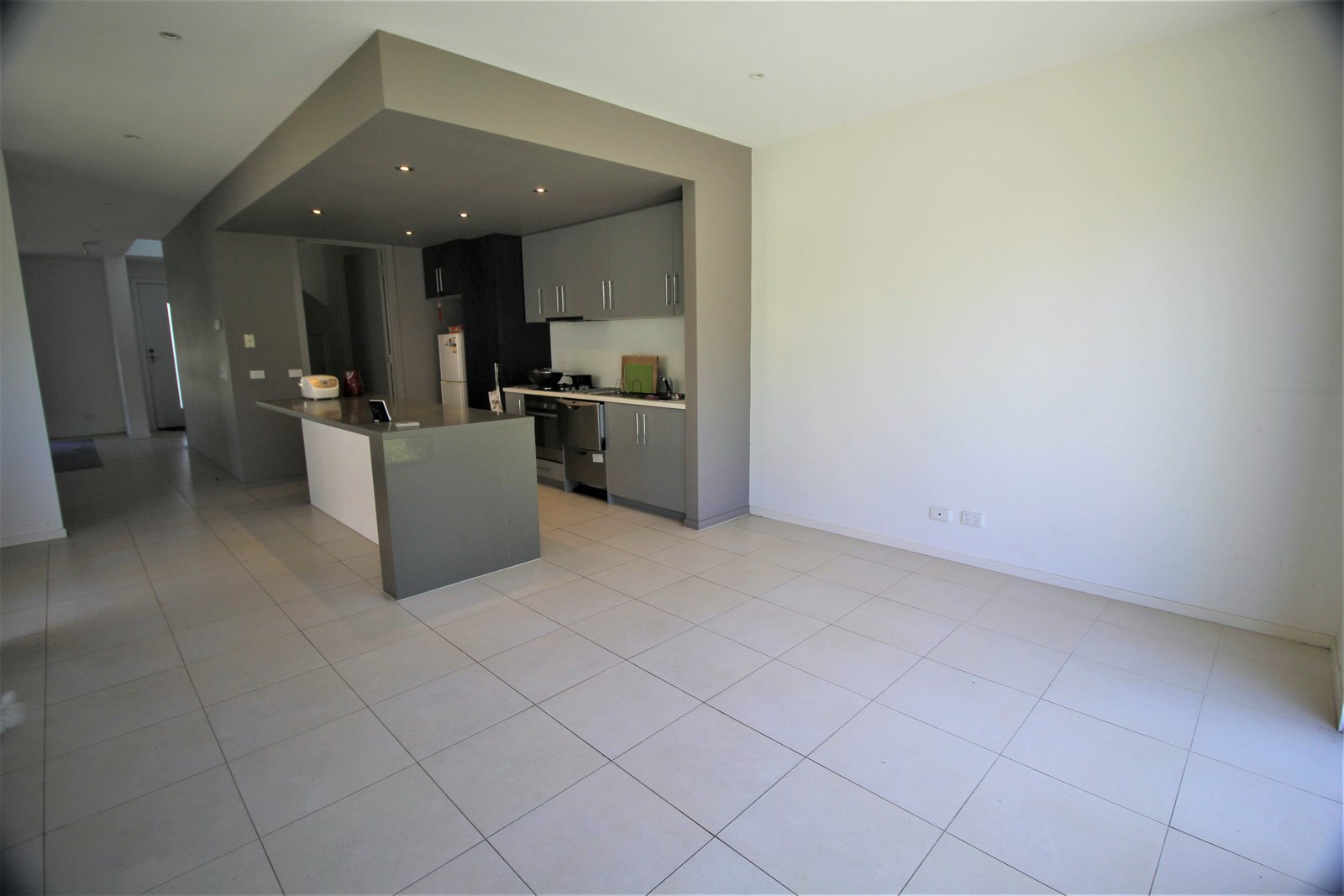 Gallery: 40 Botanic Drive