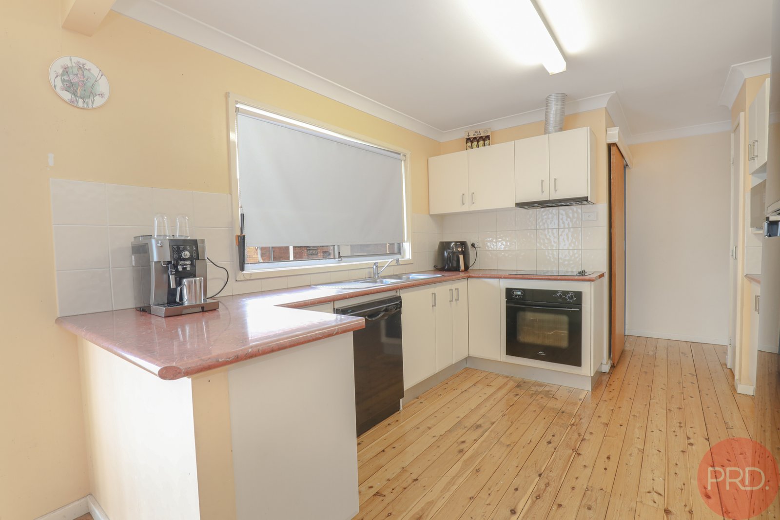 40 Buffier Crescent RUTHERFORD 5