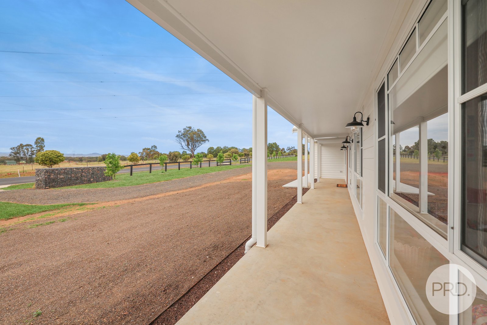 40 Burgess Lane TAMWORTH 3