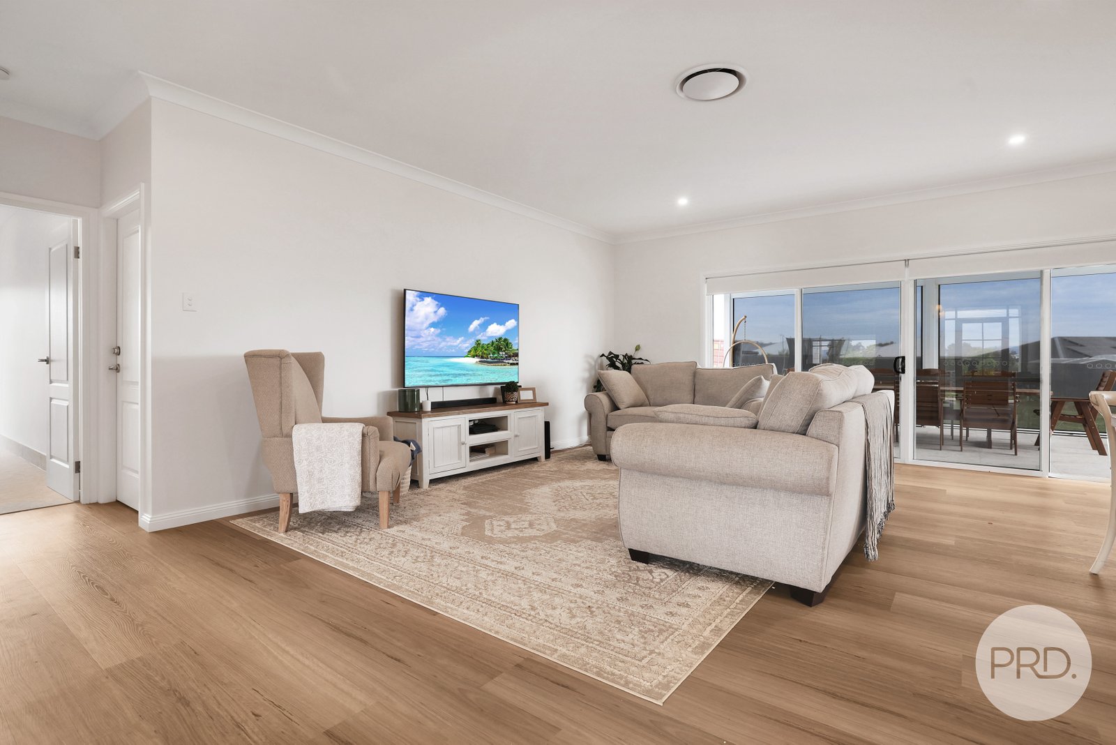 40 Burgess Lane TAMWORTH 10