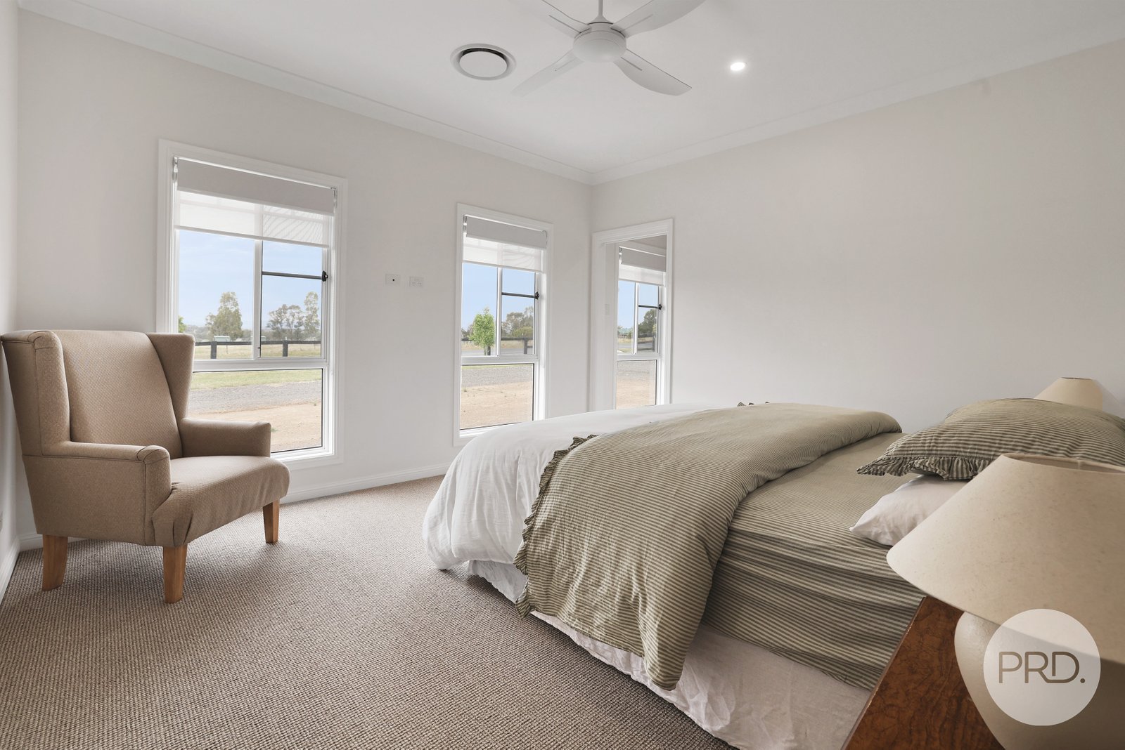 40 Burgess Lane TAMWORTH 16