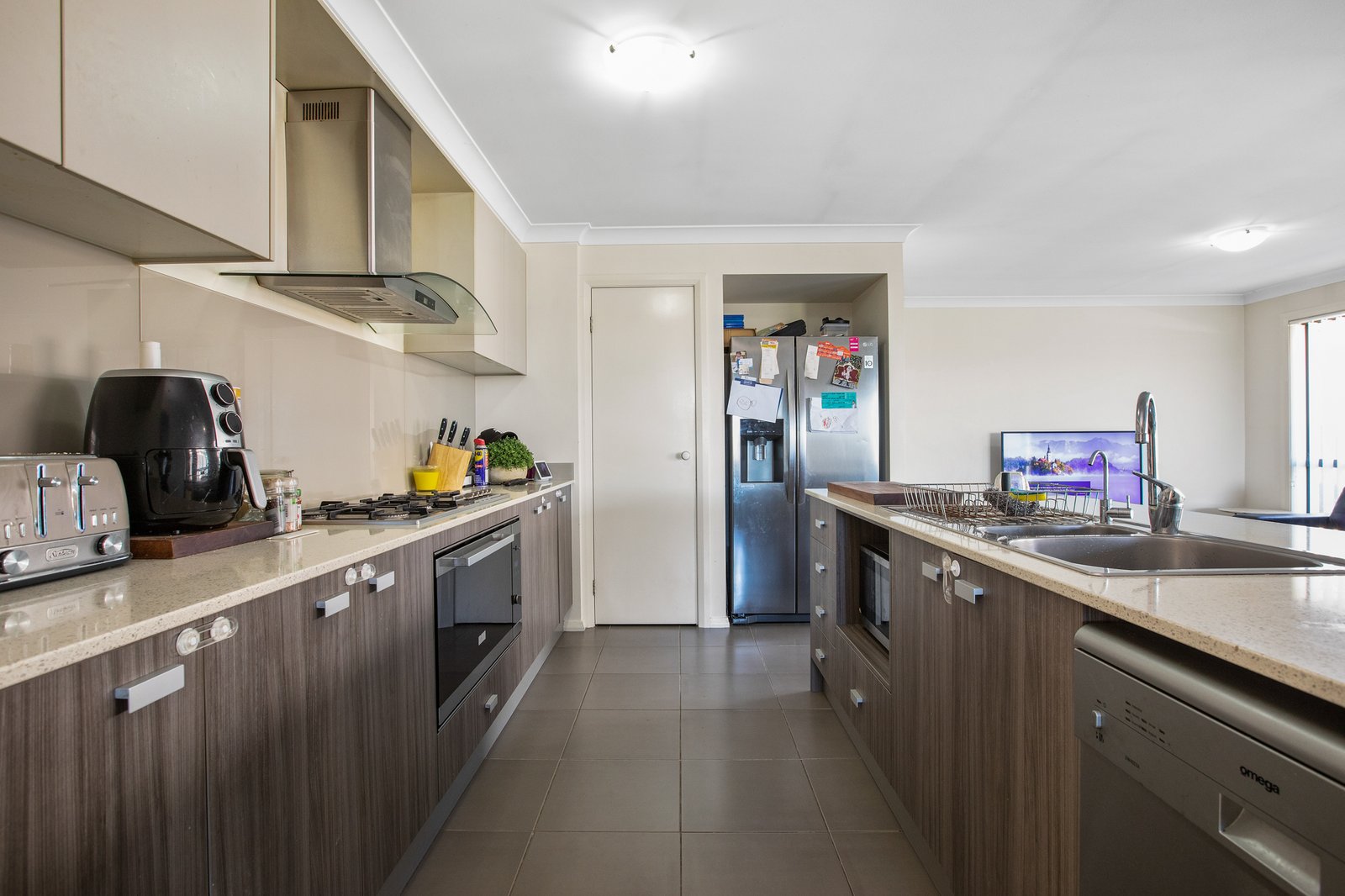 40 Cagney Road RUTHERFORD 6