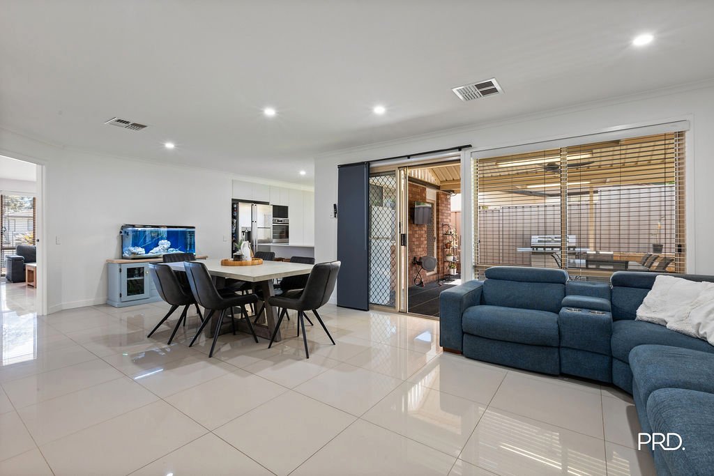 40 Camellia Avenue GLENMORE PARK 12