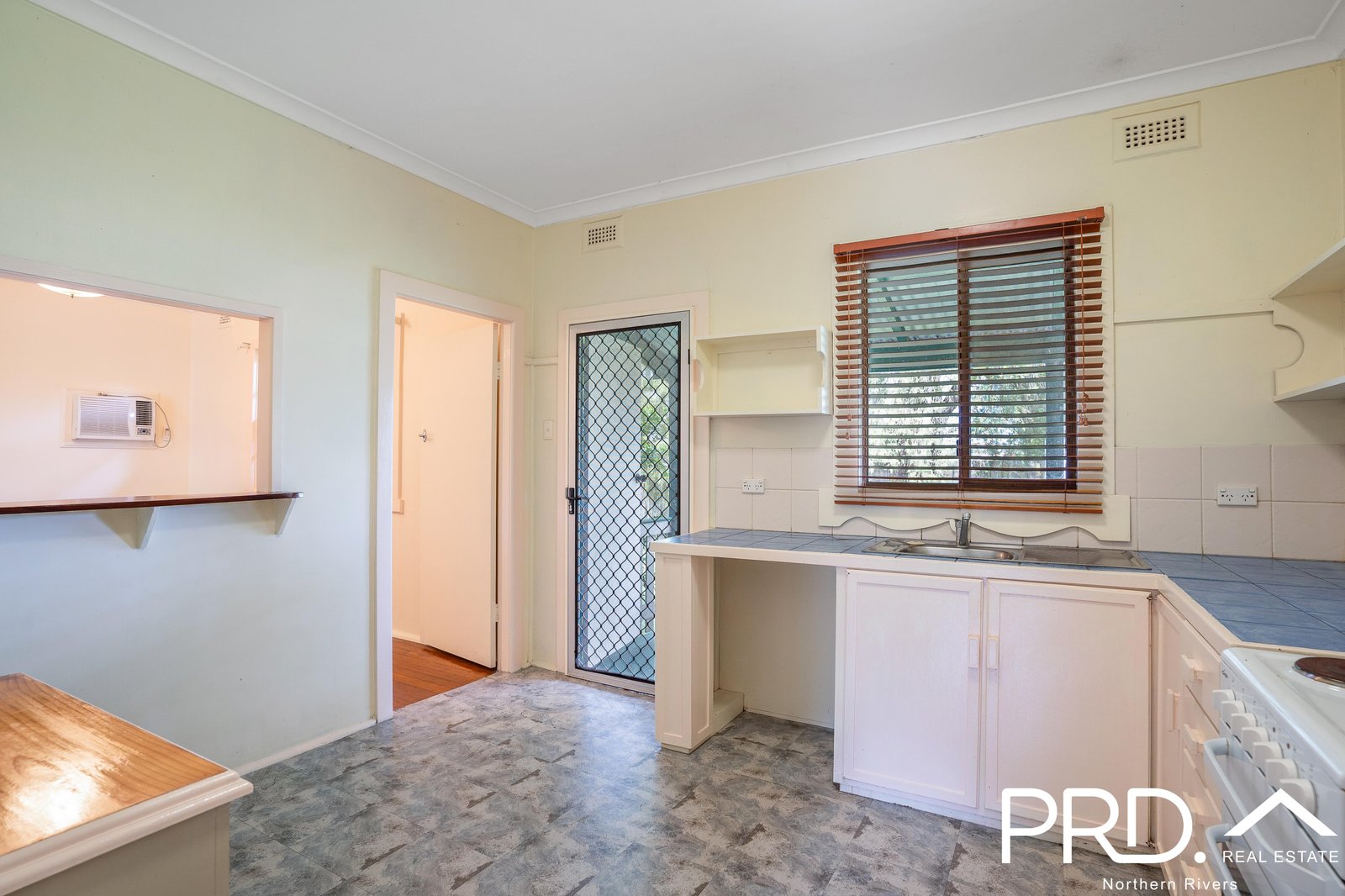 40 Centre Street CASINO 8