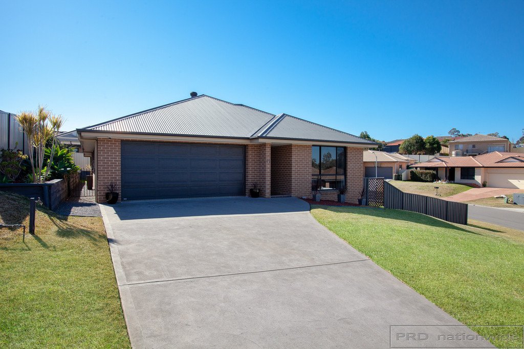 40 Clayton Crescent RUTHERFORD 1