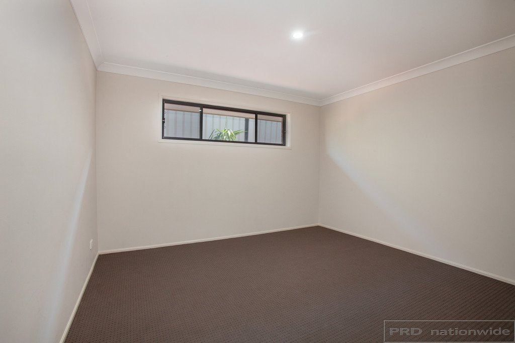 40 Clayton Crescent RUTHERFORD 4