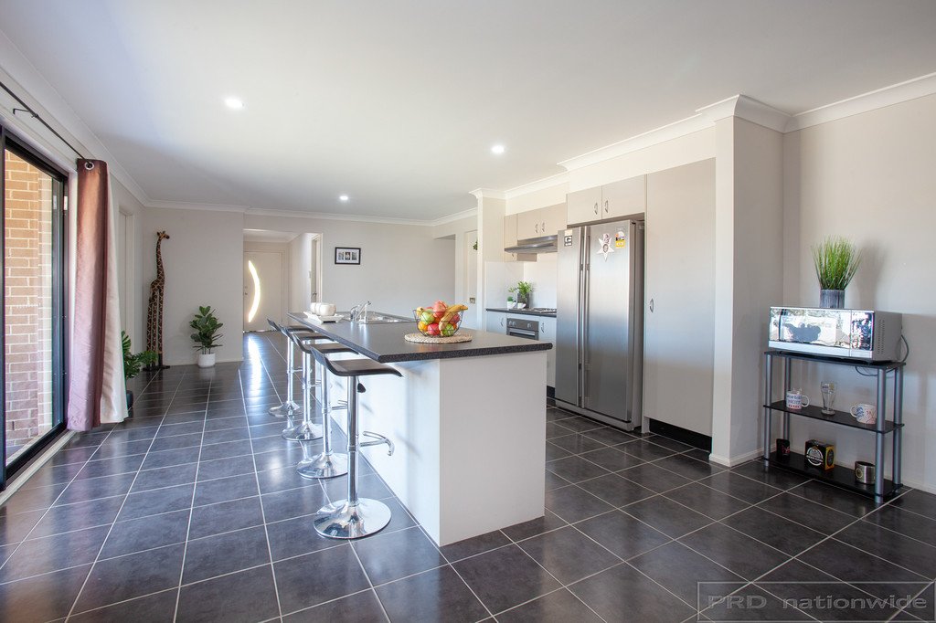 40 Clayton Crescent RUTHERFORD 7