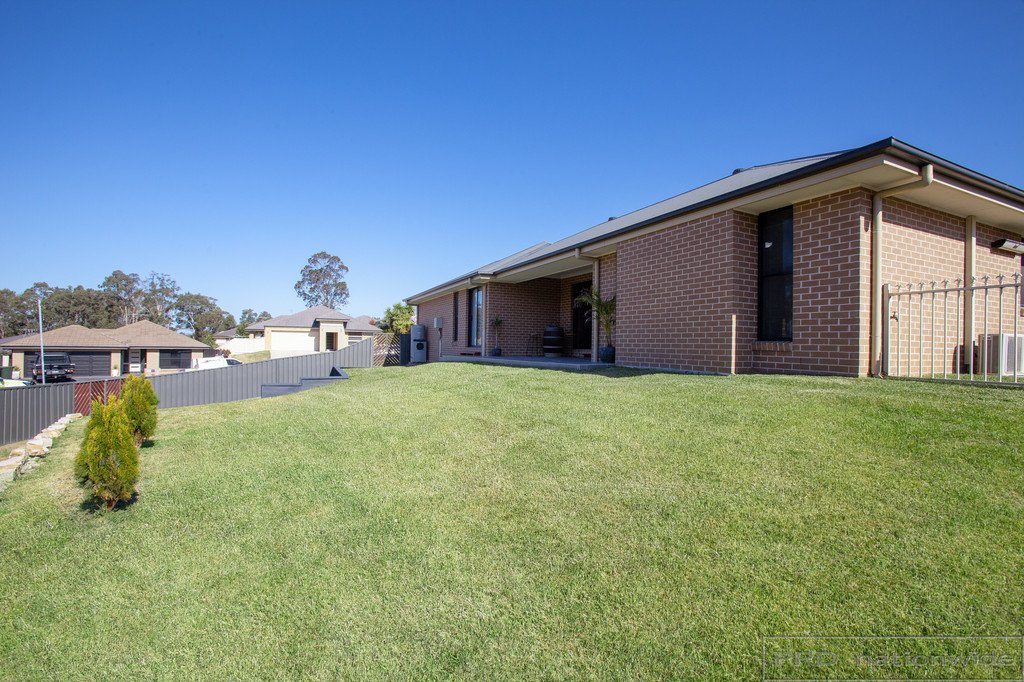40 Clayton Crescent RUTHERFORD 13