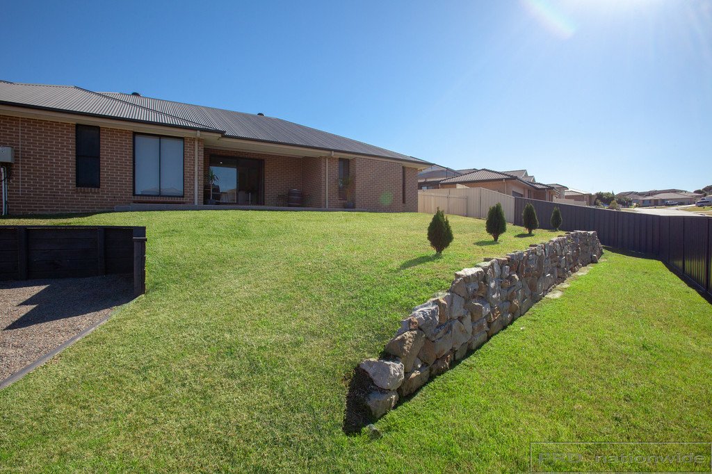 40 Clayton Crescent RUTHERFORD 14