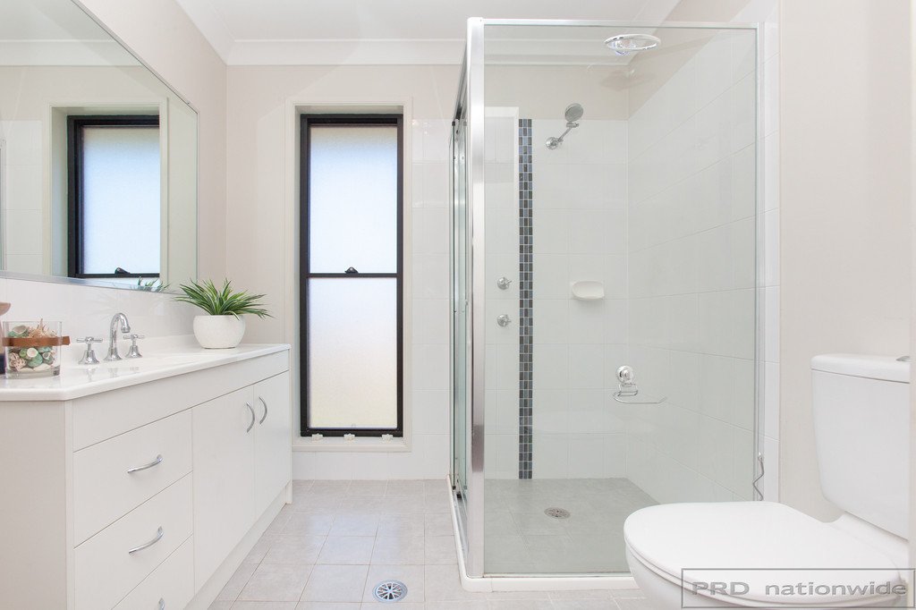 40 Clayton Crescent RUTHERFORD 19