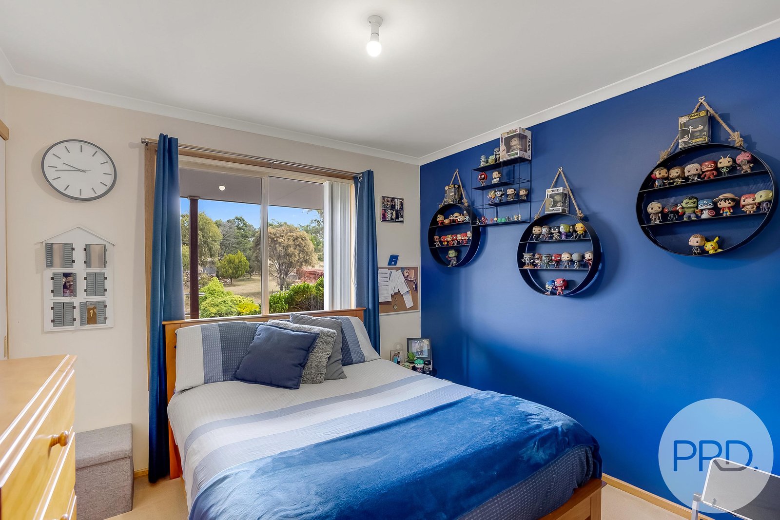 40 Cobbs Hill Road BRIDGEWATER 8