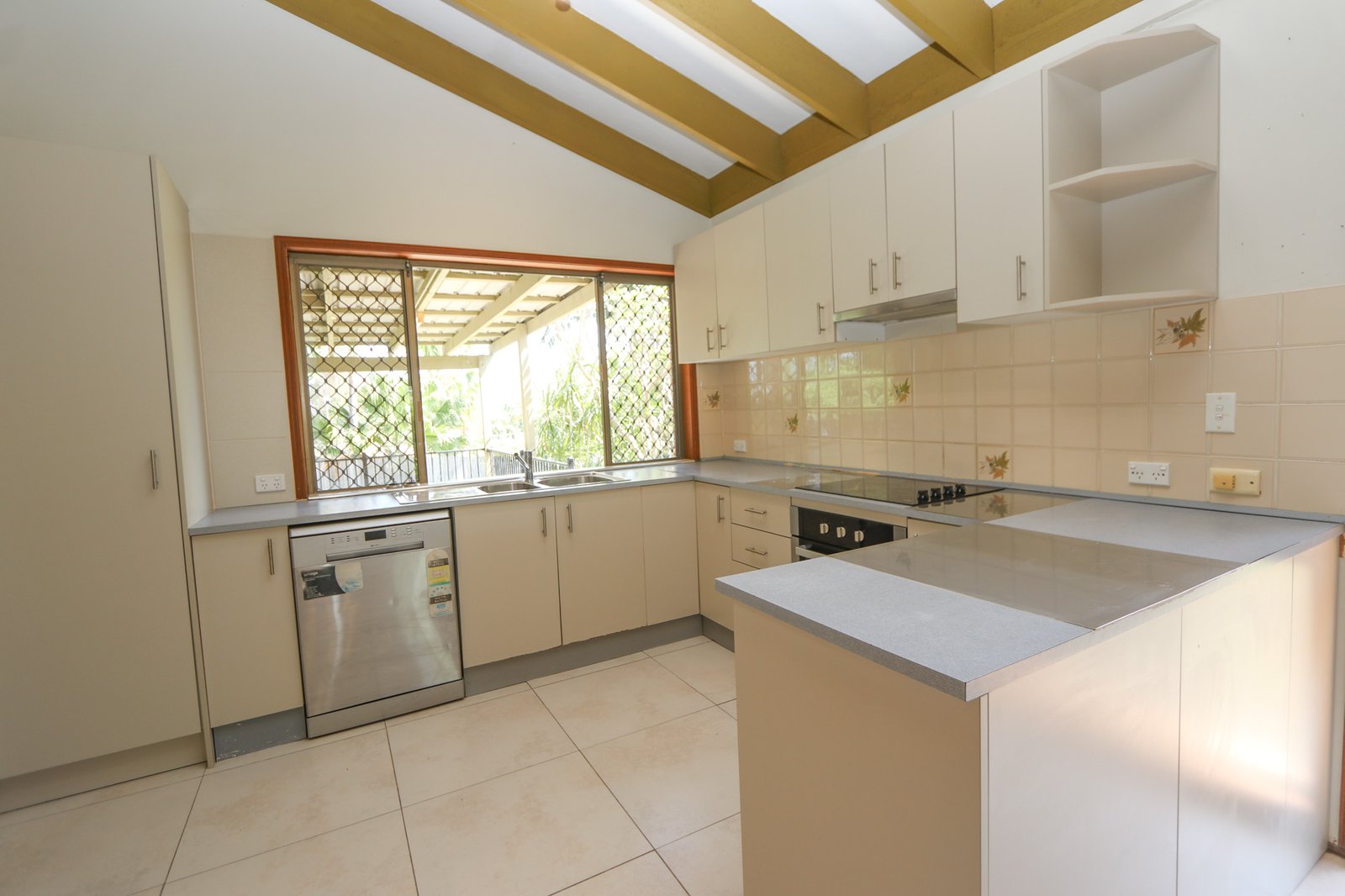 40 Constellation Crescent MUDGEERABA 5