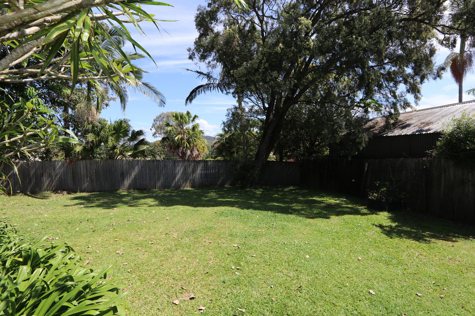 40 Constellation Crescent MUDGEERABA 12