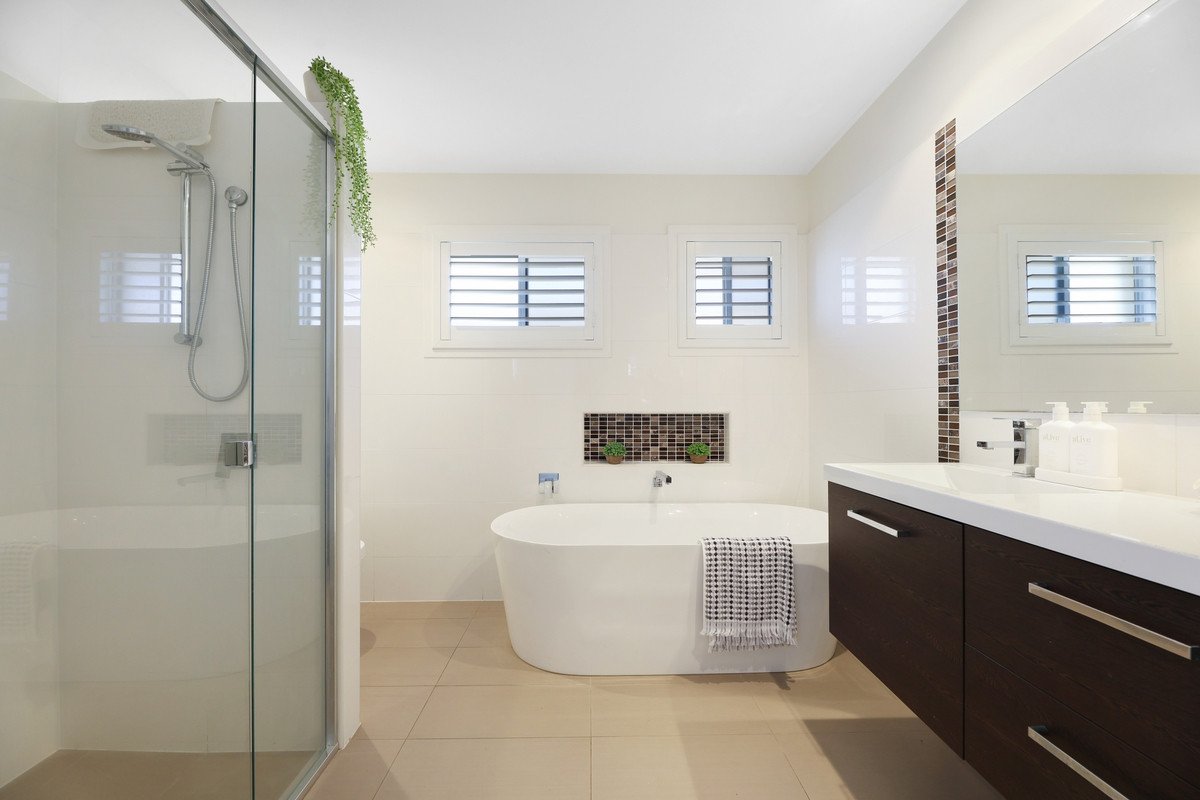 40 Coogeen Street Bundall 9