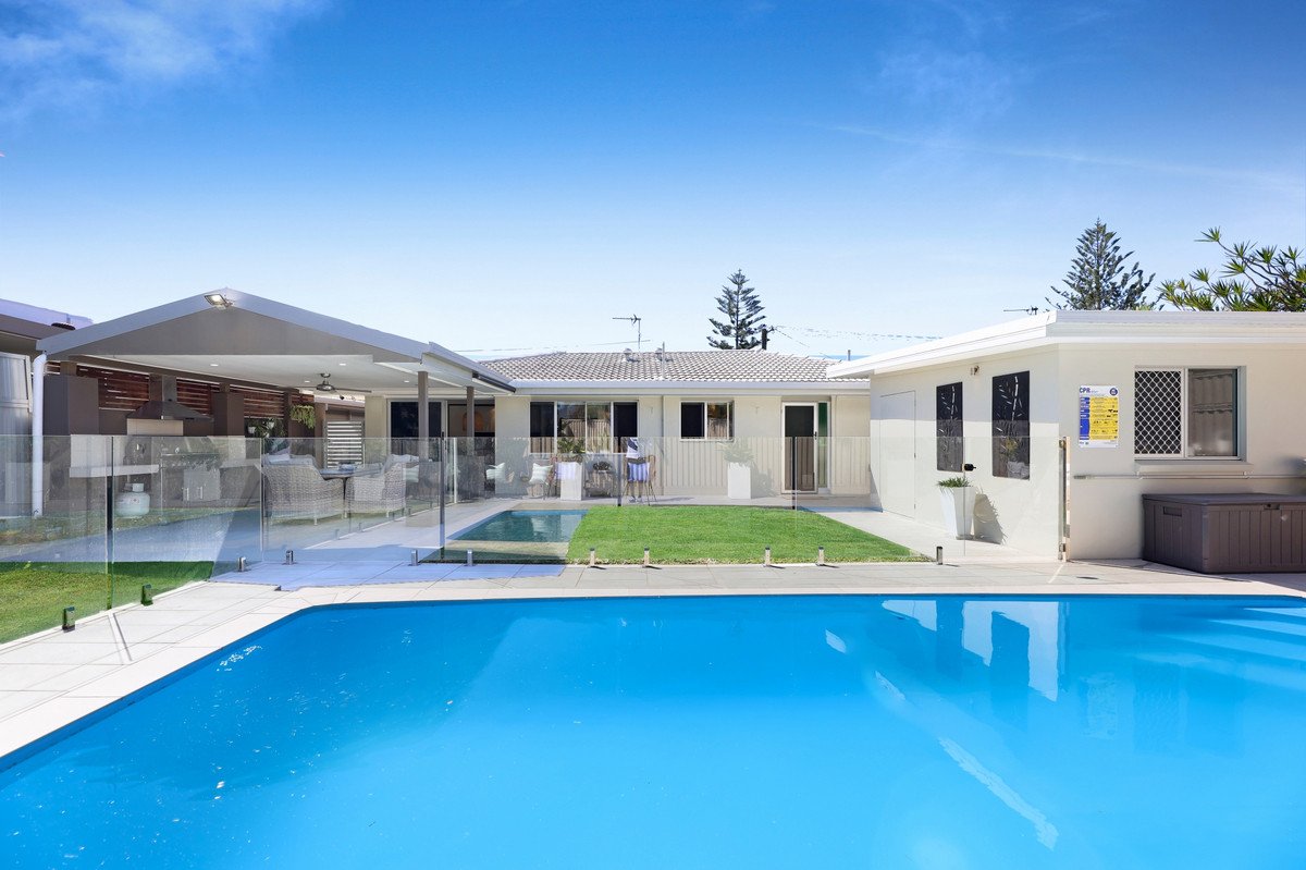 40 Coogeen Street Bundall 16