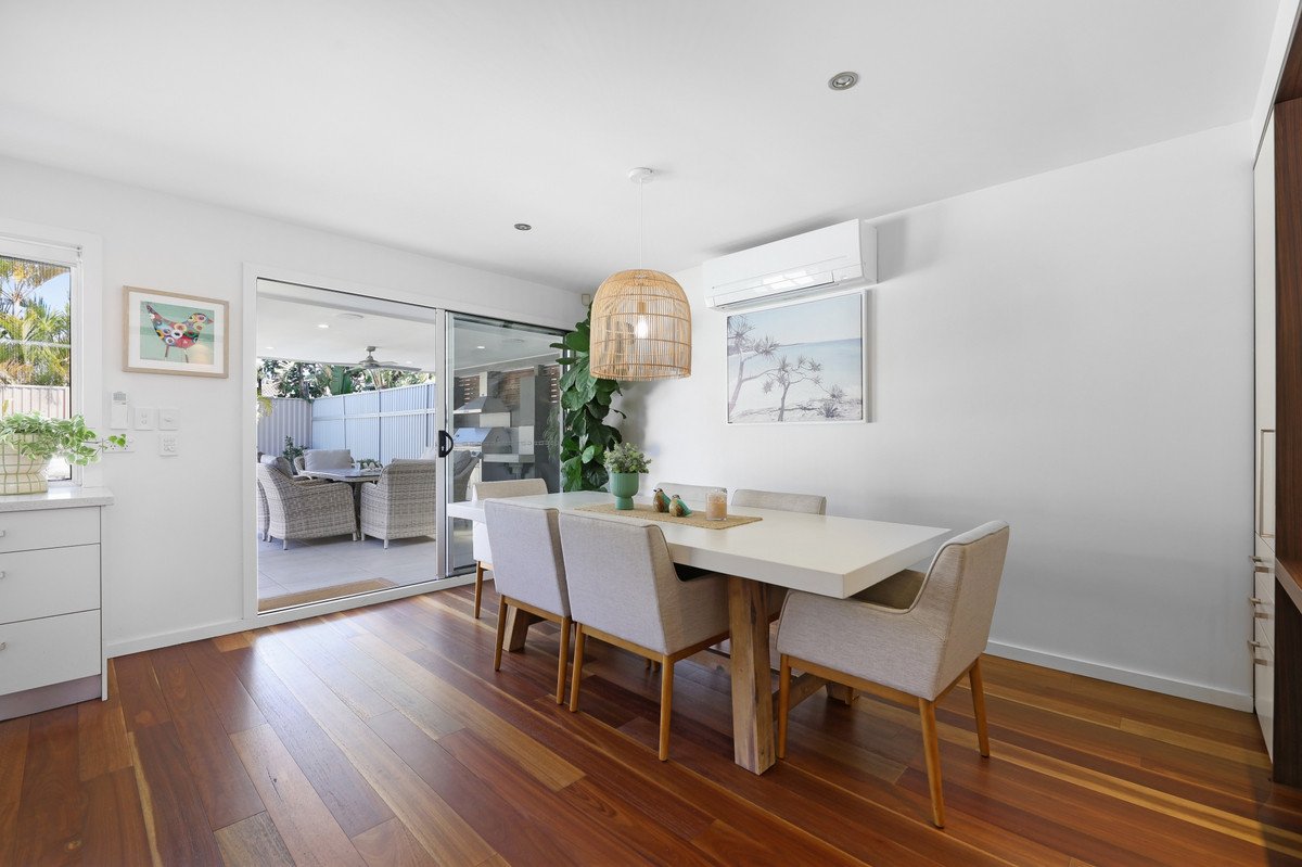 40 Coogeen Street Bundall 24