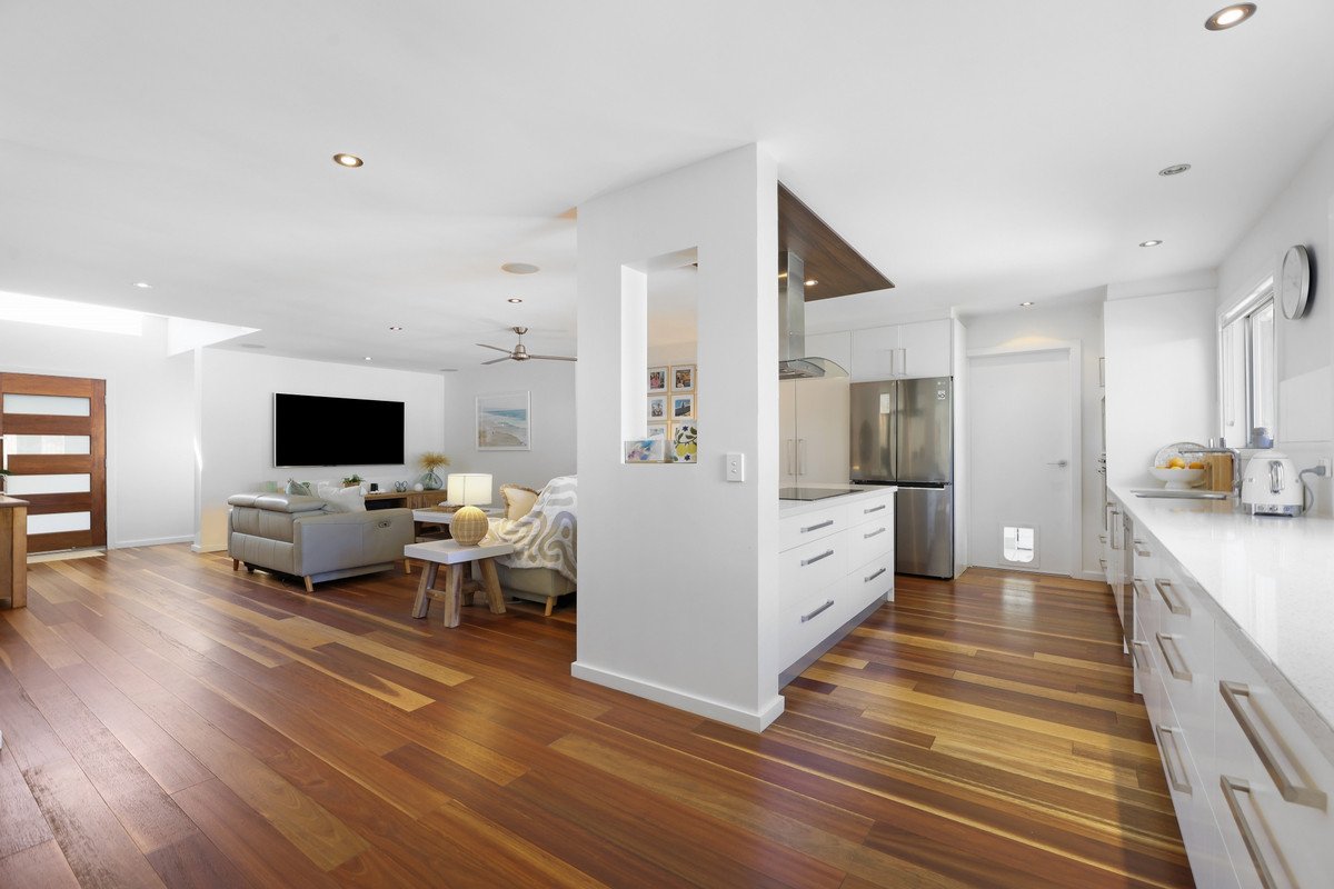 40 Coogeen Street Bundall 25