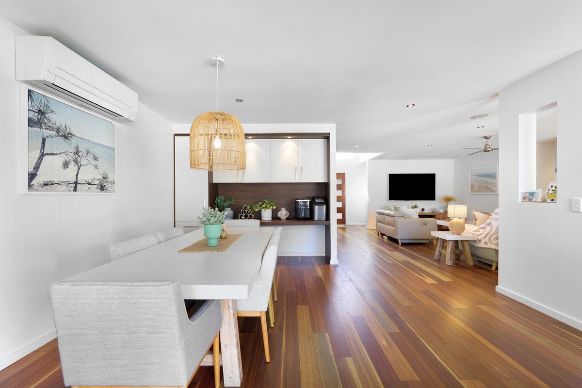 40 Coogeen Street Bundall 26