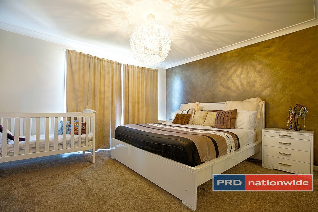 40 Corndew Crescent WERRINGTON DOWNS 5