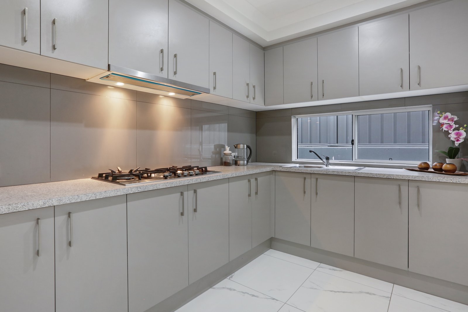 40 Crystal Avenue HORSLEY 3