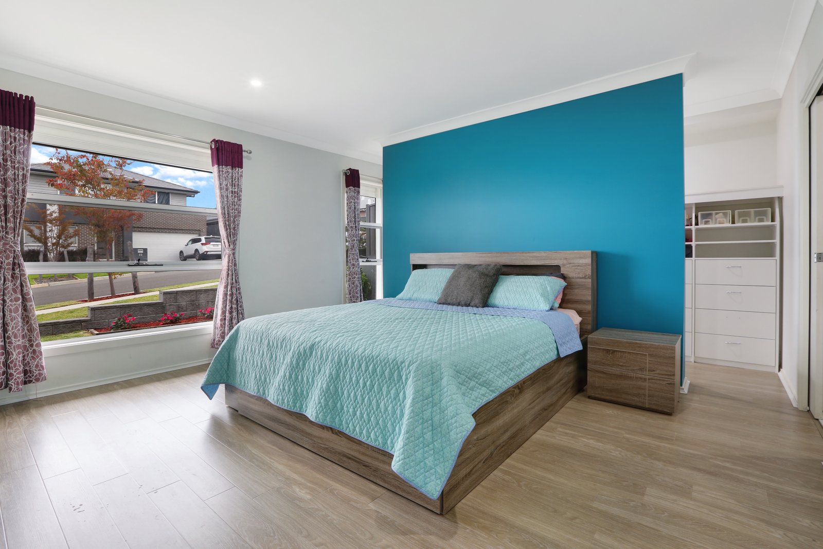 40 Crystal Avenue HORSLEY 6