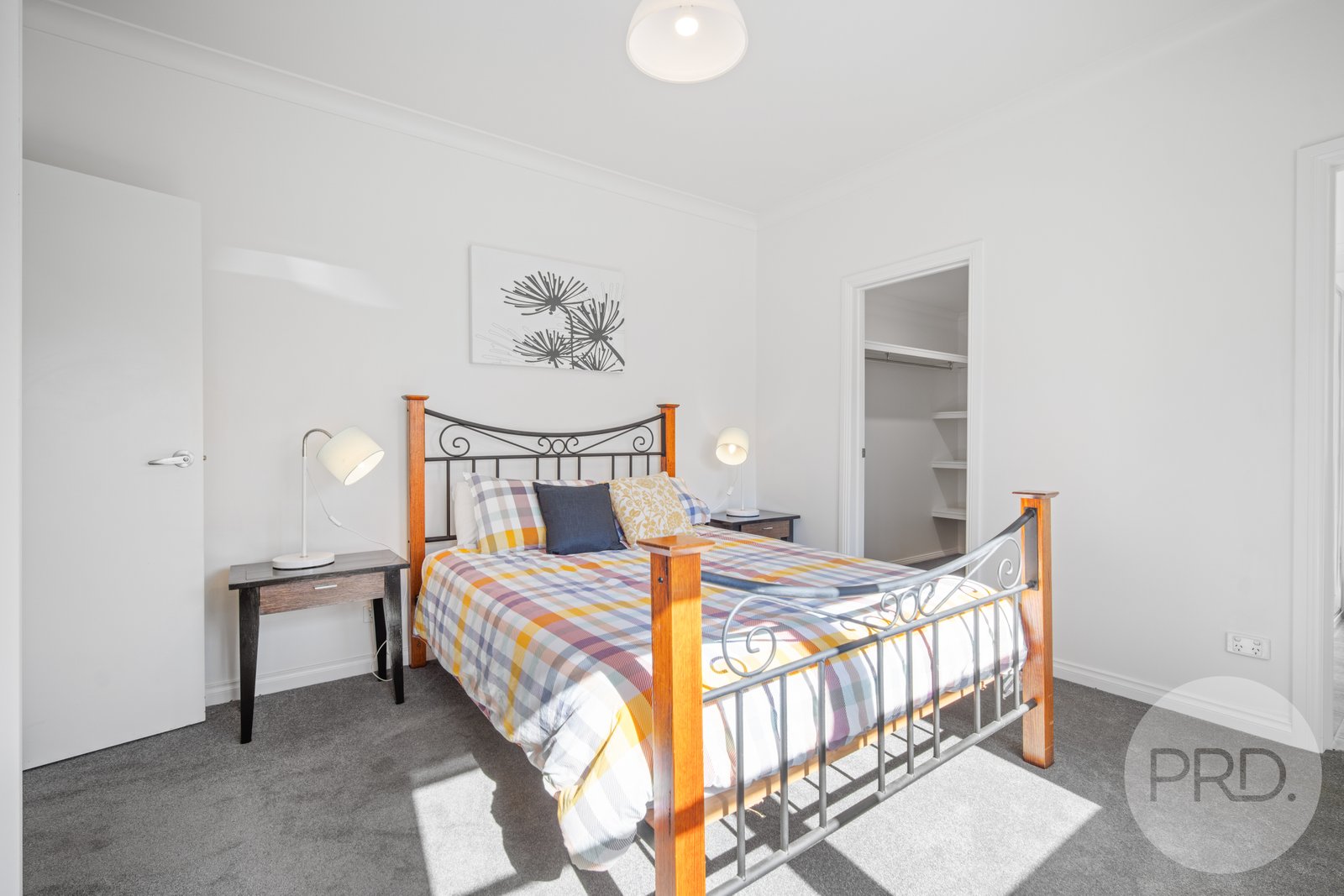 40 Cullen Road WAGGA WAGGA 9