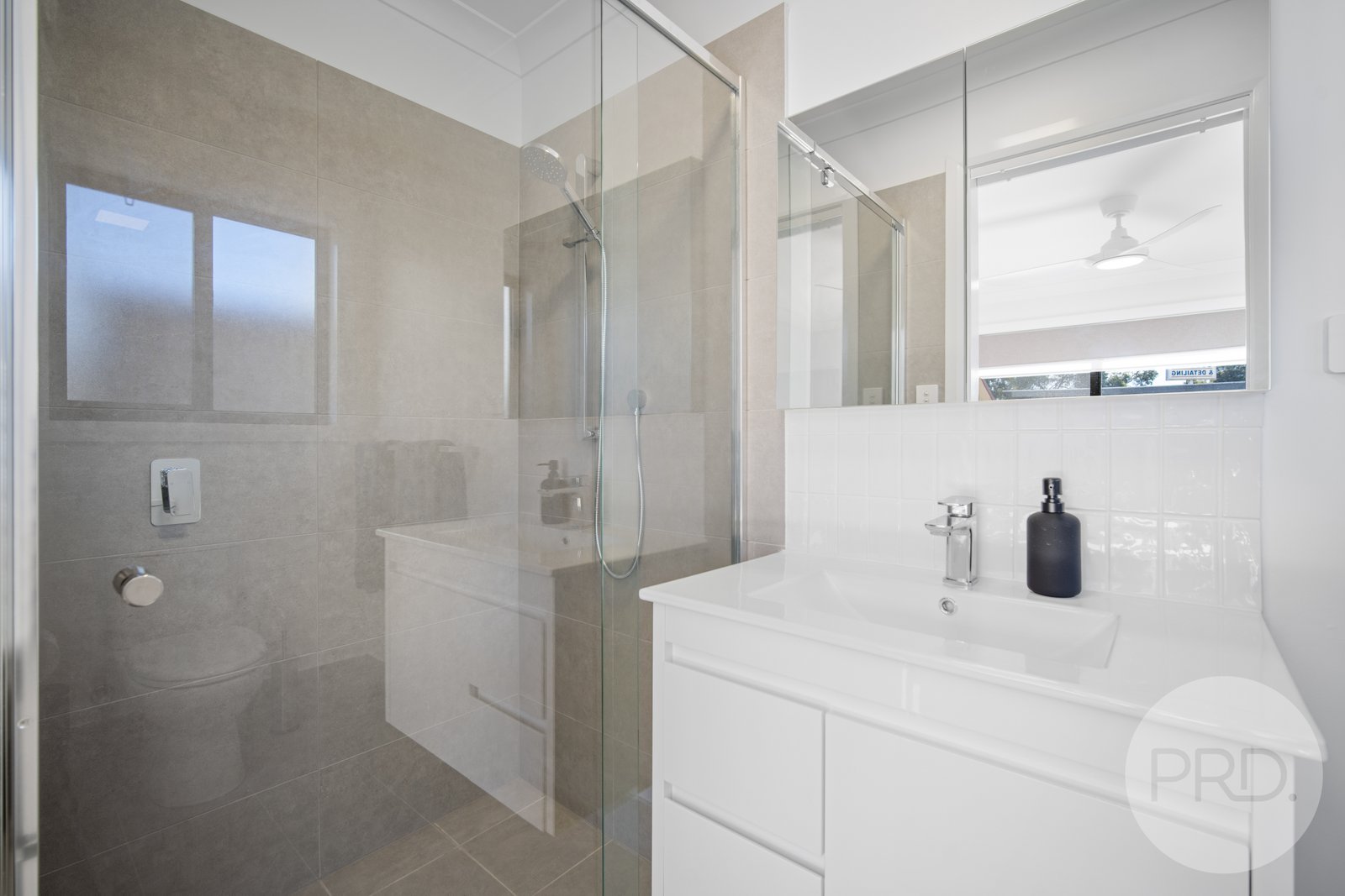 40 Cullen Road WAGGA WAGGA 32