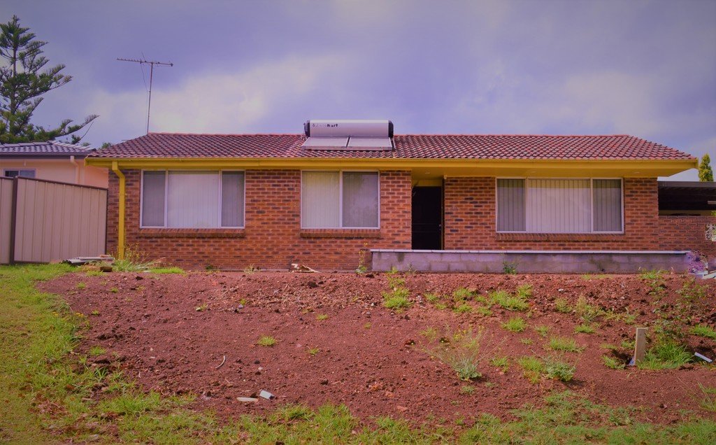 40 Currawong Street INGLEBURN 2
