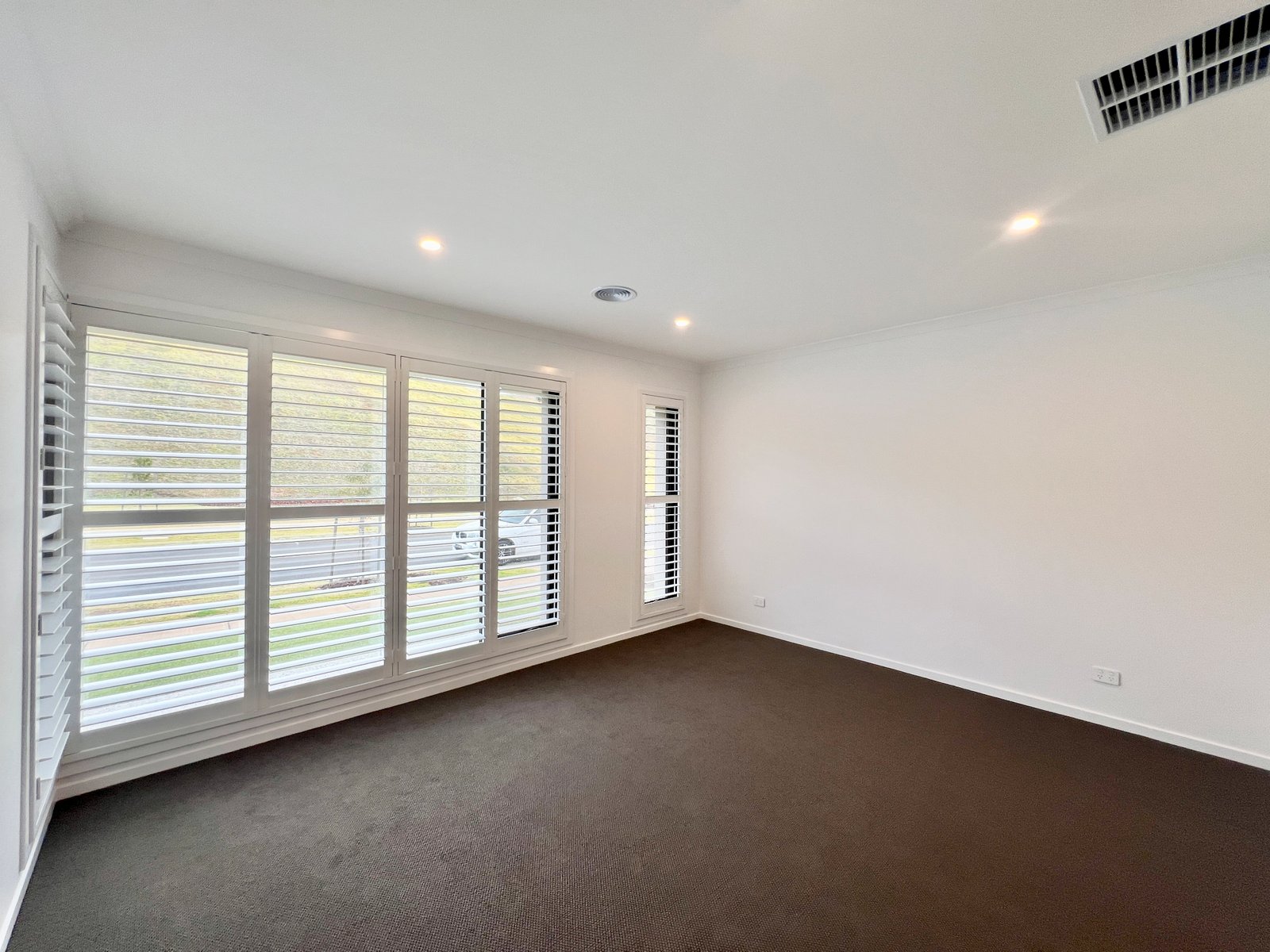 Gallery: 40 Dell Boulevard