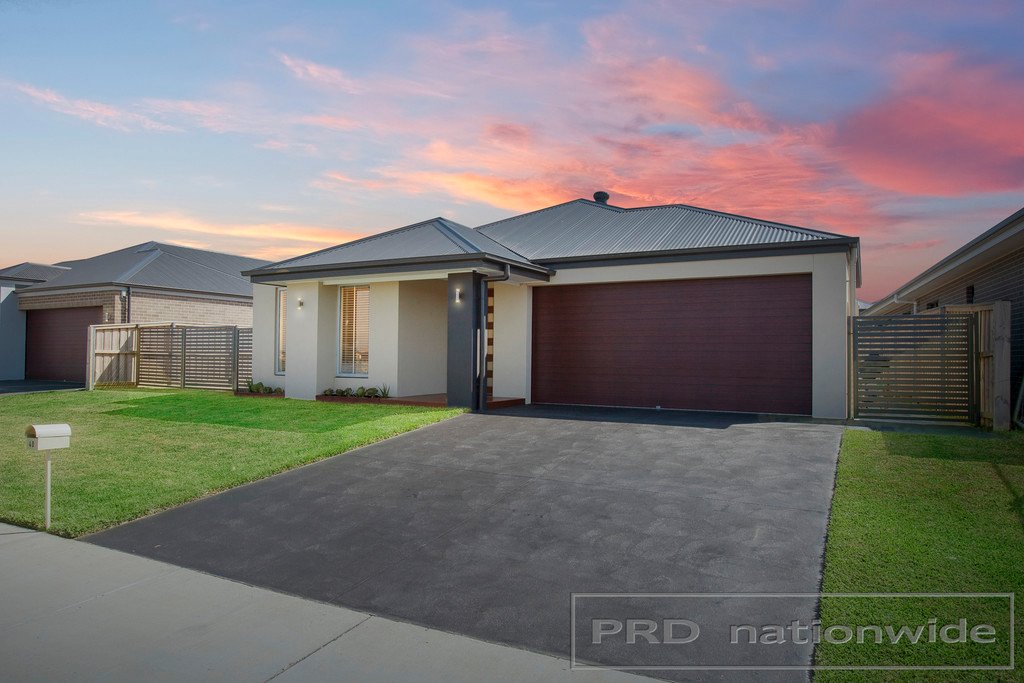 40 Emperor Parade CHISHOLM 4