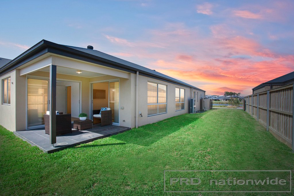 40 Emperor Parade CHISHOLM 14