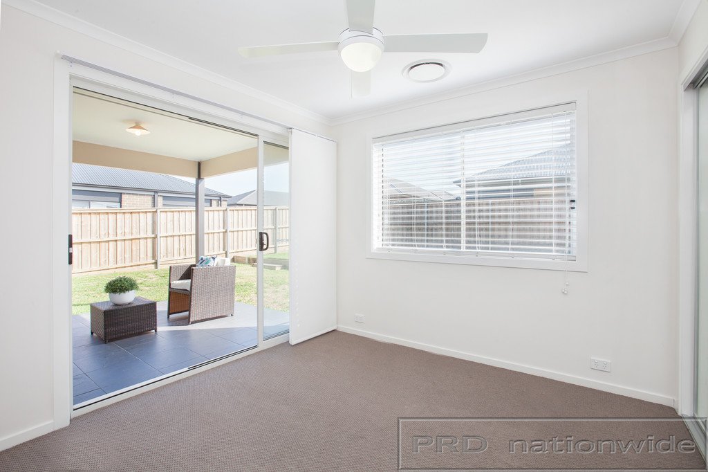 40 Emperor Parade CHISHOLM 20