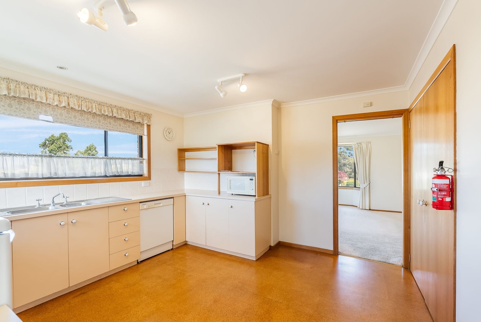 40 Fairway Drive KINGSTON 6