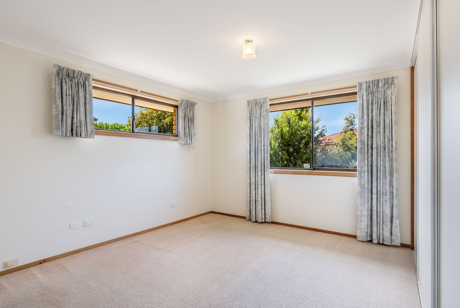 40 Fairway Drive KINGSTON 7