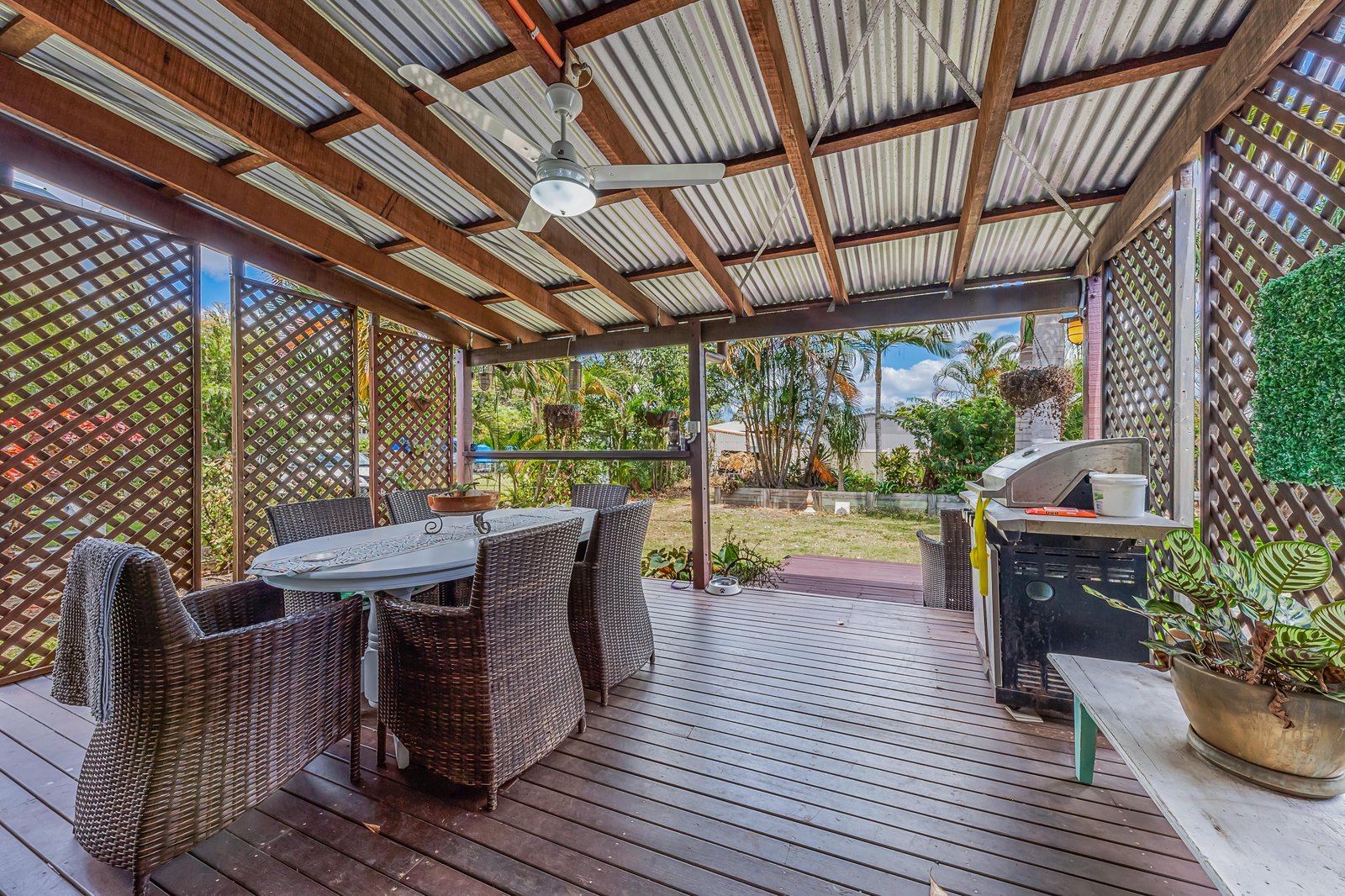 40 Faust Street PROSERPINE 2