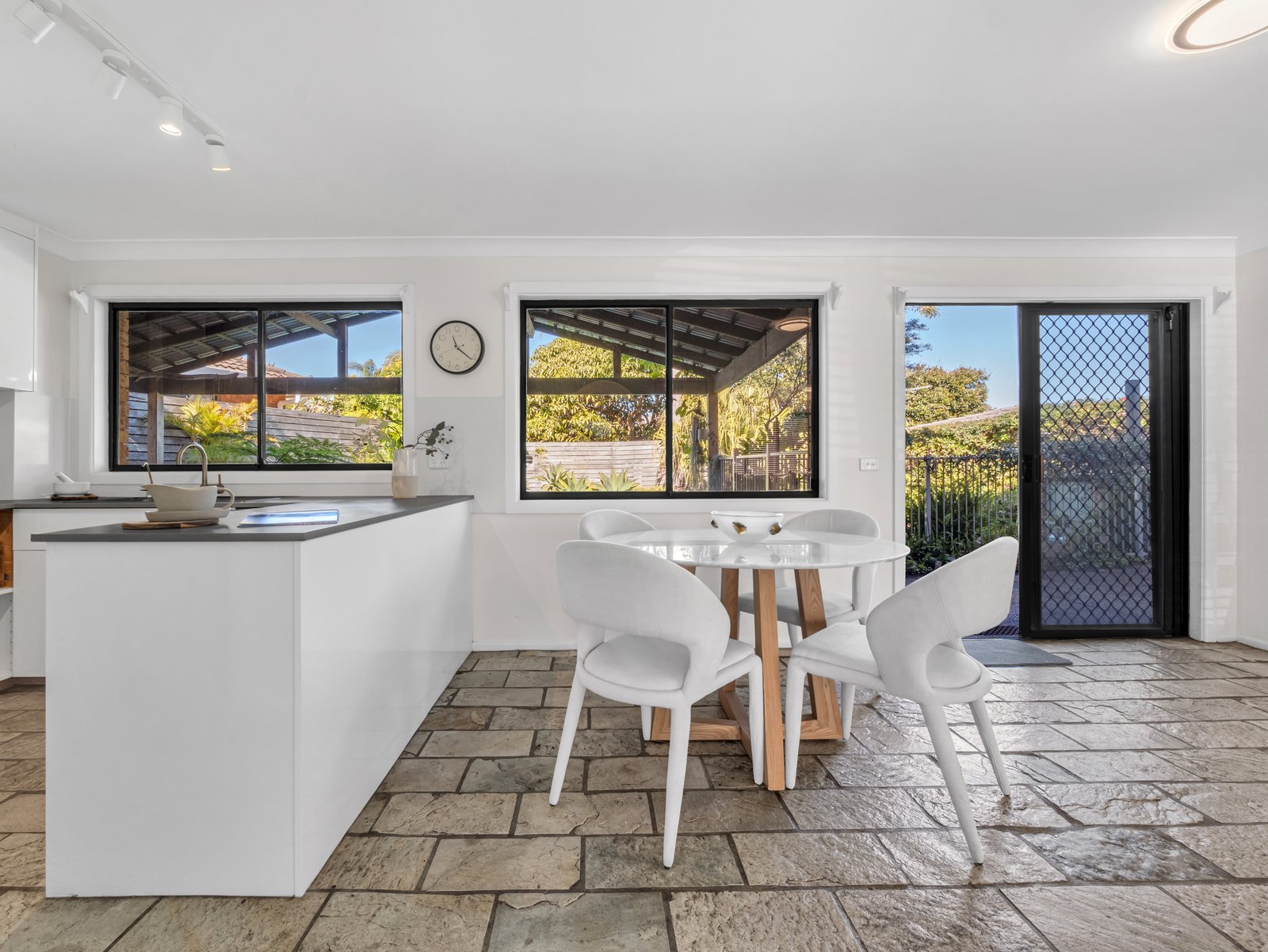 40 Flanders Avenue MATRAVILLE 6
