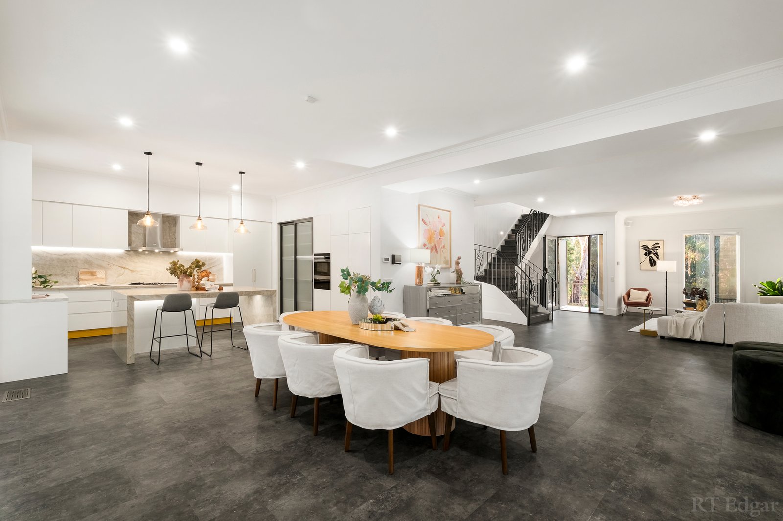 Real Estate and Property in 40 Gardiner Parade, Glen Iris, VIC