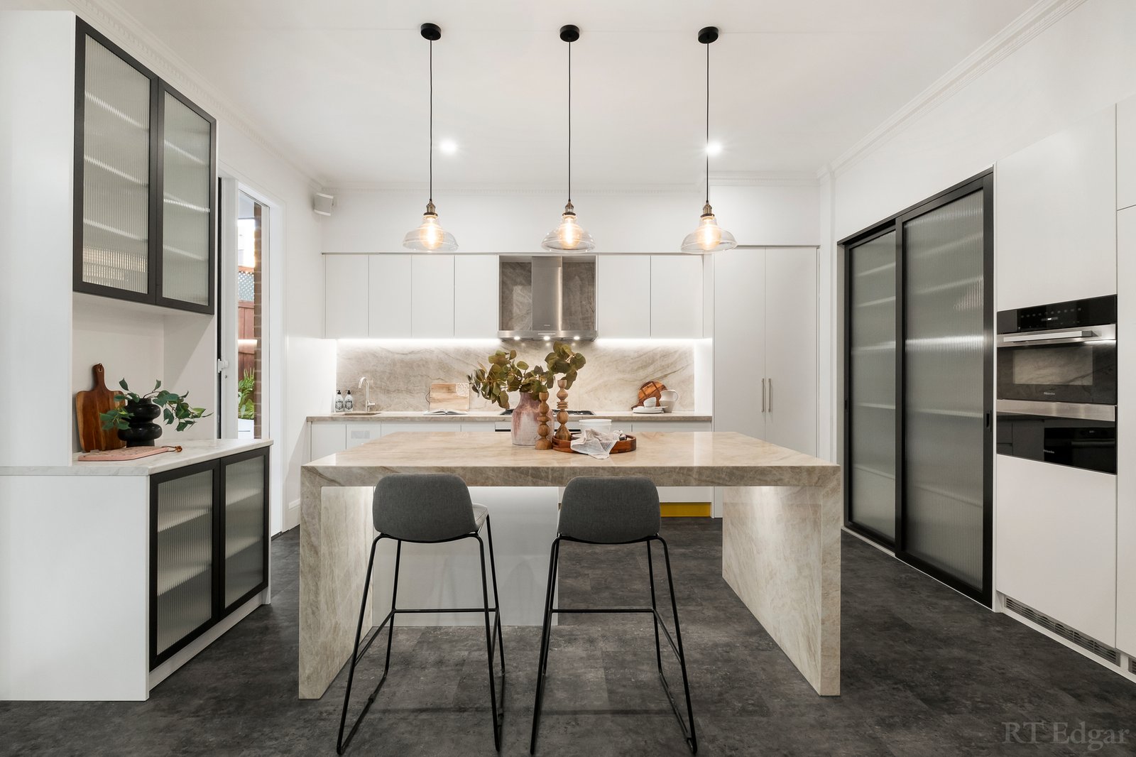 Real Estate and Property in 40 Gardiner Parade, Glen Iris, VIC