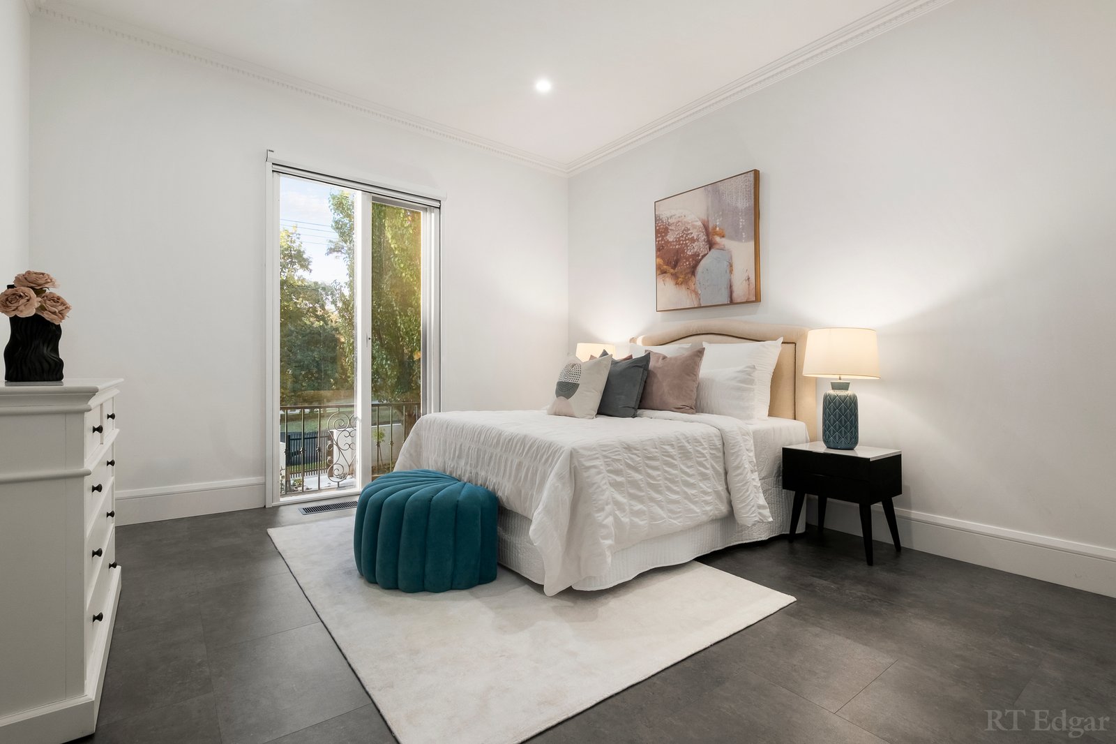 Real Estate and Property in 40 Gardiner Parade, Glen Iris, VIC