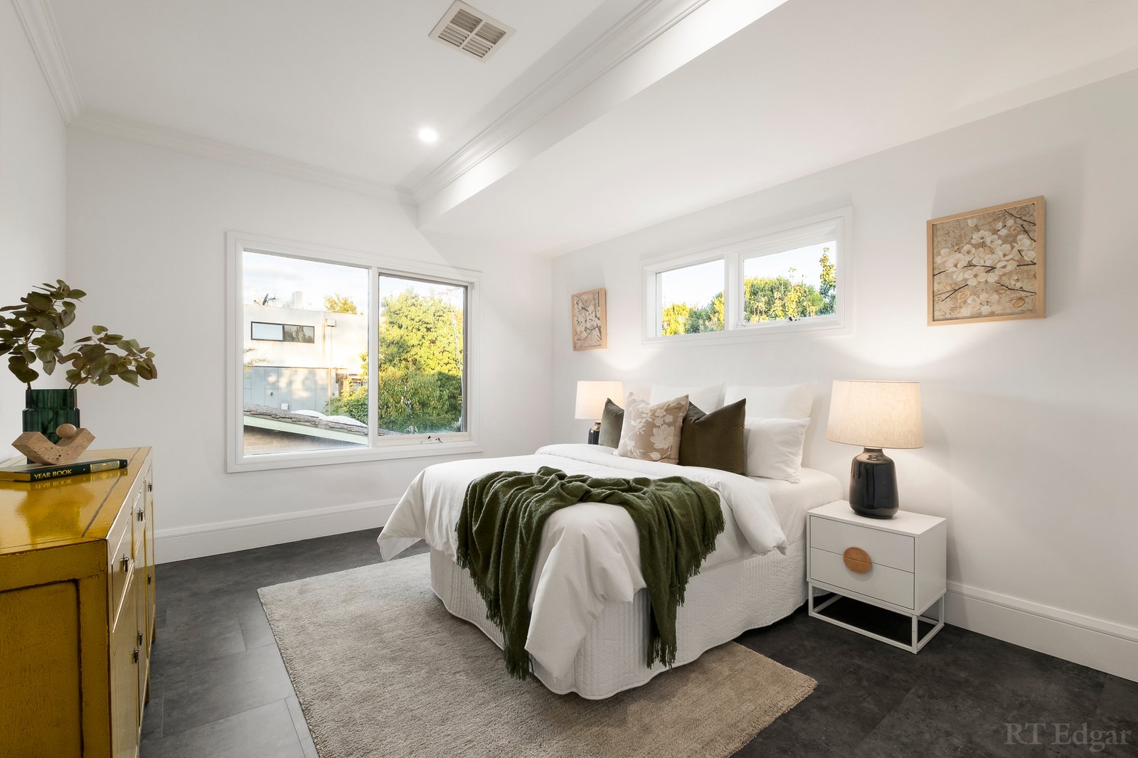 Real Estate and Property in 40 Gardiner Parade, Glen Iris, VIC