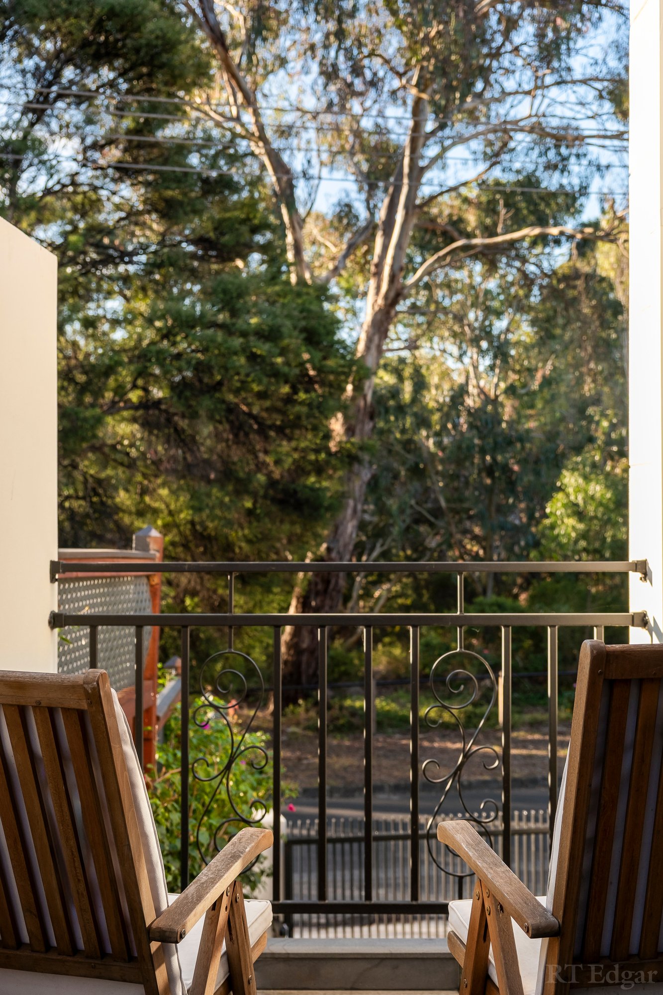 Real Estate and Property in 40 Gardiner Parade, Glen Iris, VIC