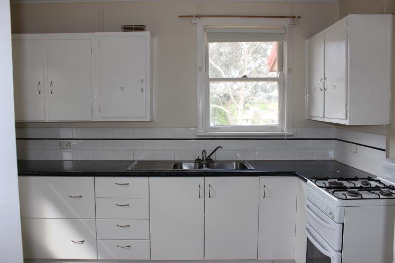 40 Gilmore Avenue MOUNT AUSTIN 4