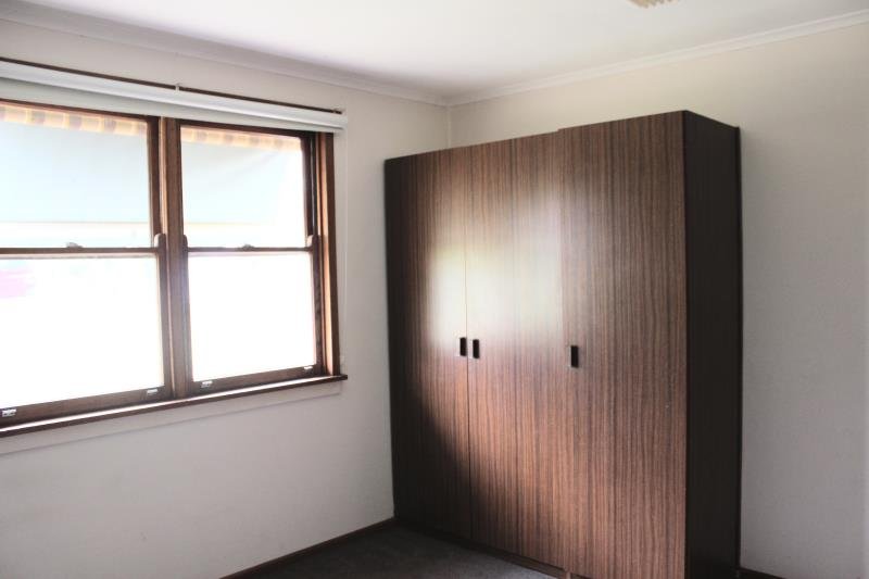 40 Gilmore Avenue MOUNT AUSTIN 5