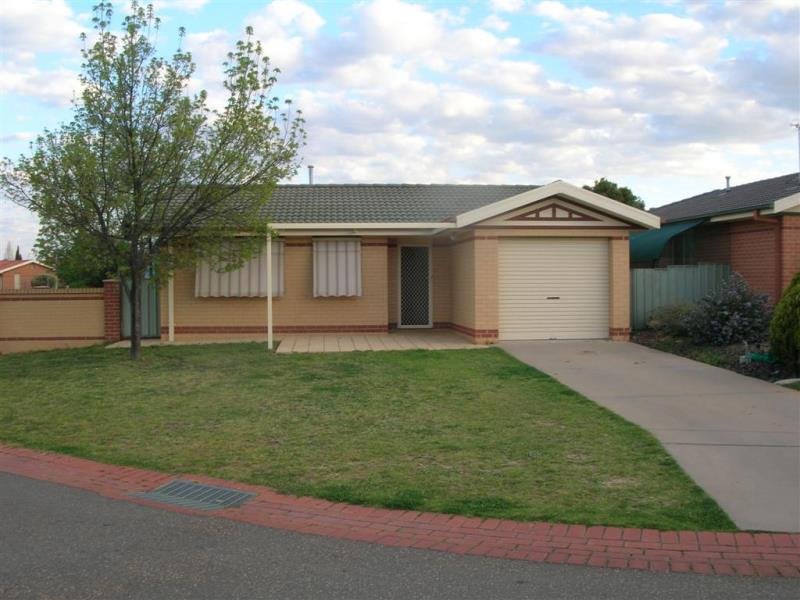 40 Girraween Mews GLENFIELD PARK 1