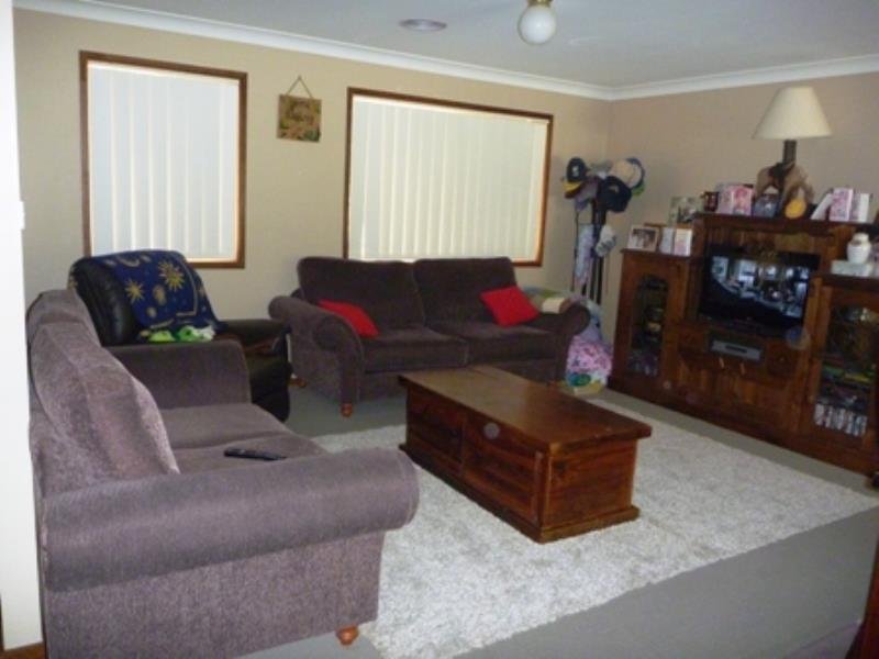 40 Girraween Mews GLENFIELD PARK 2